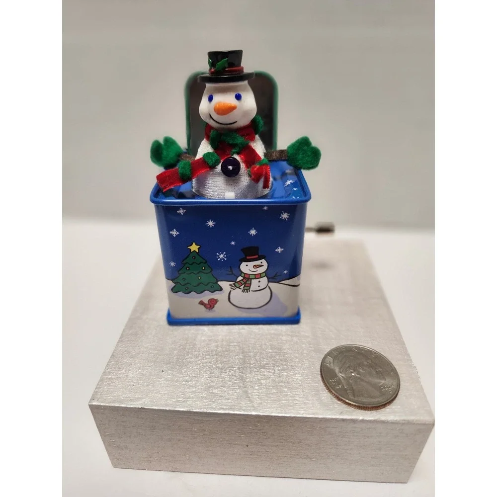 2003 Hallmark Keepsake Christmas Tree Ornament Pop! Goes the Snowman 50th‎ first